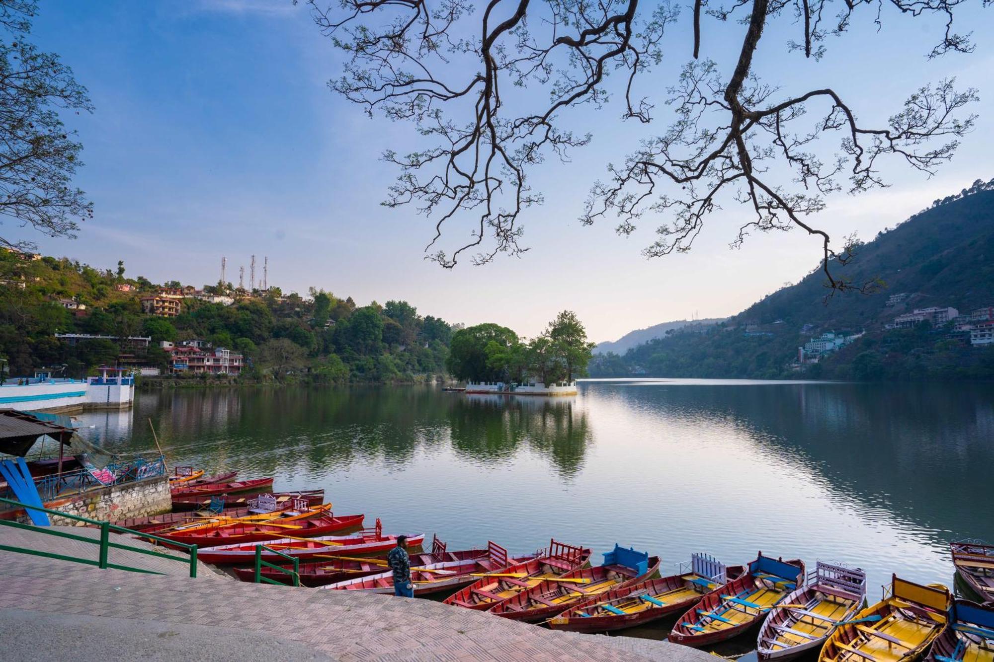 The Lake Hill Nainital Eksteriør billede